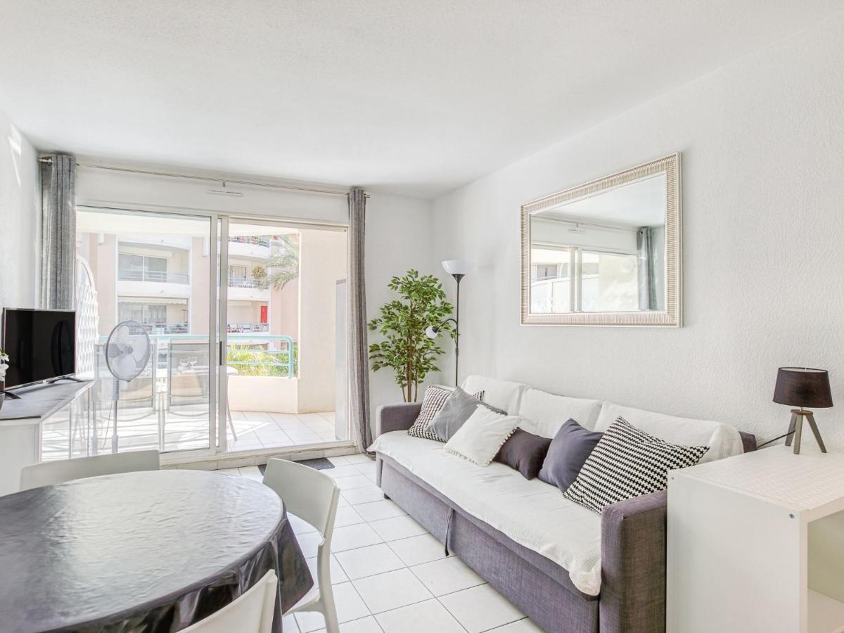 Apartment Le Cesaree-5 By Interhome Frejus Luaran gambar