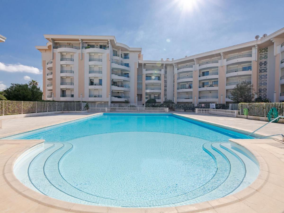 Apartment Le Cesaree-5 By Interhome Frejus Luaran gambar