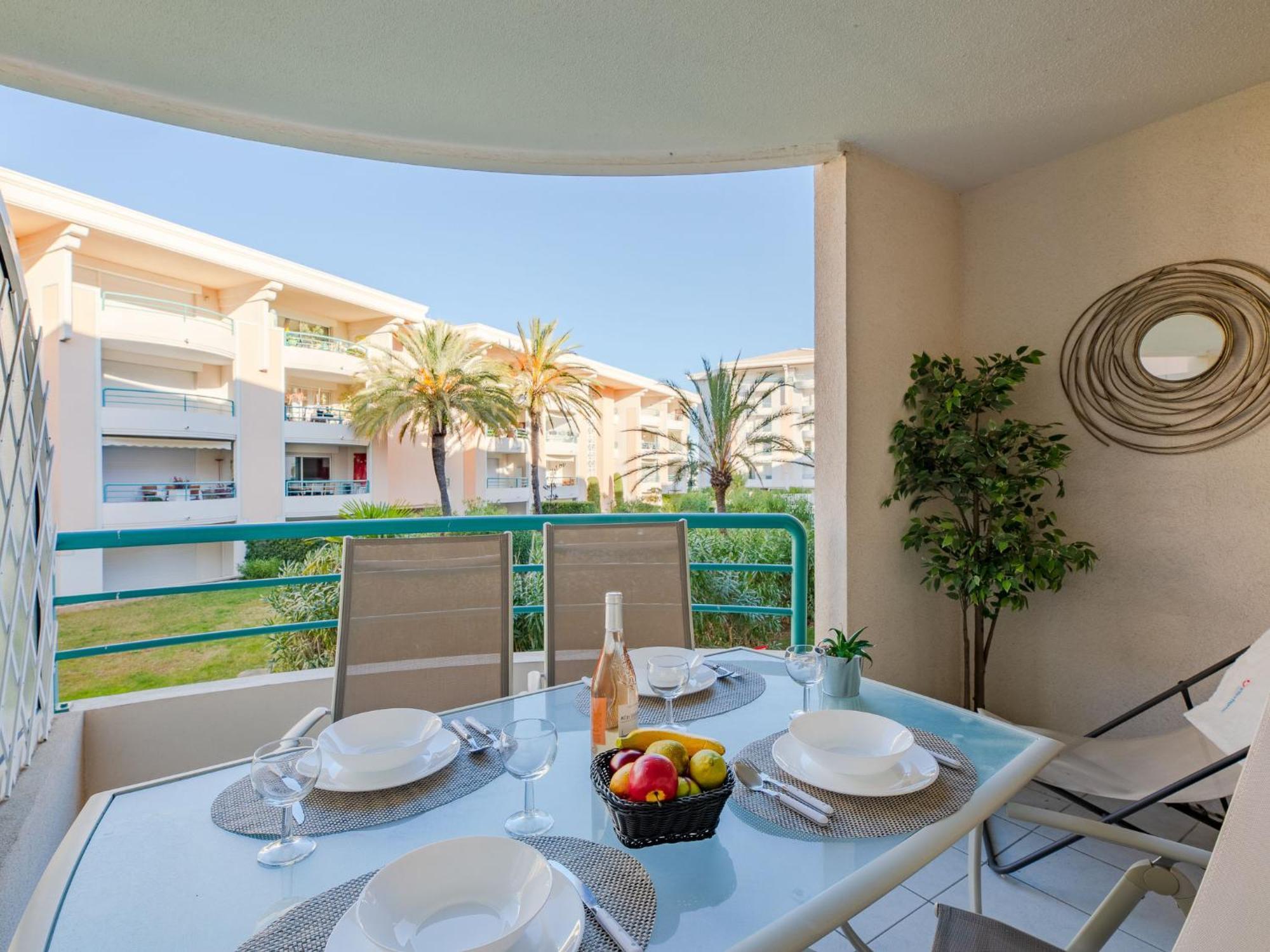 Apartment Le Cesaree-5 By Interhome Frejus Luaran gambar