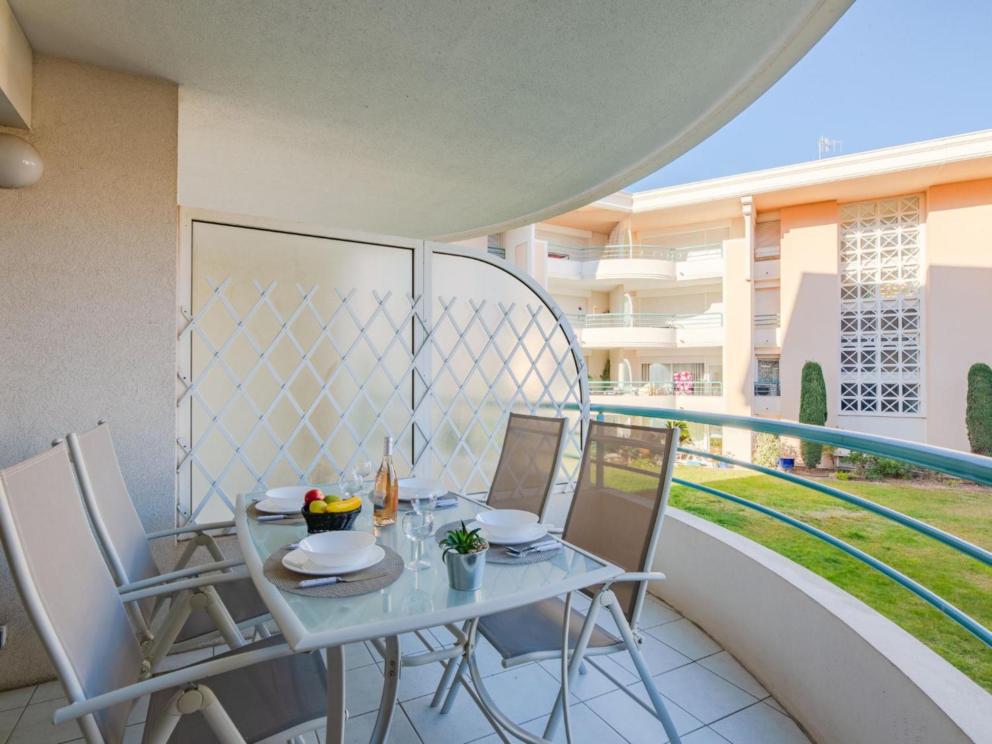 Apartment Le Cesaree-5 By Interhome Frejus Luaran gambar