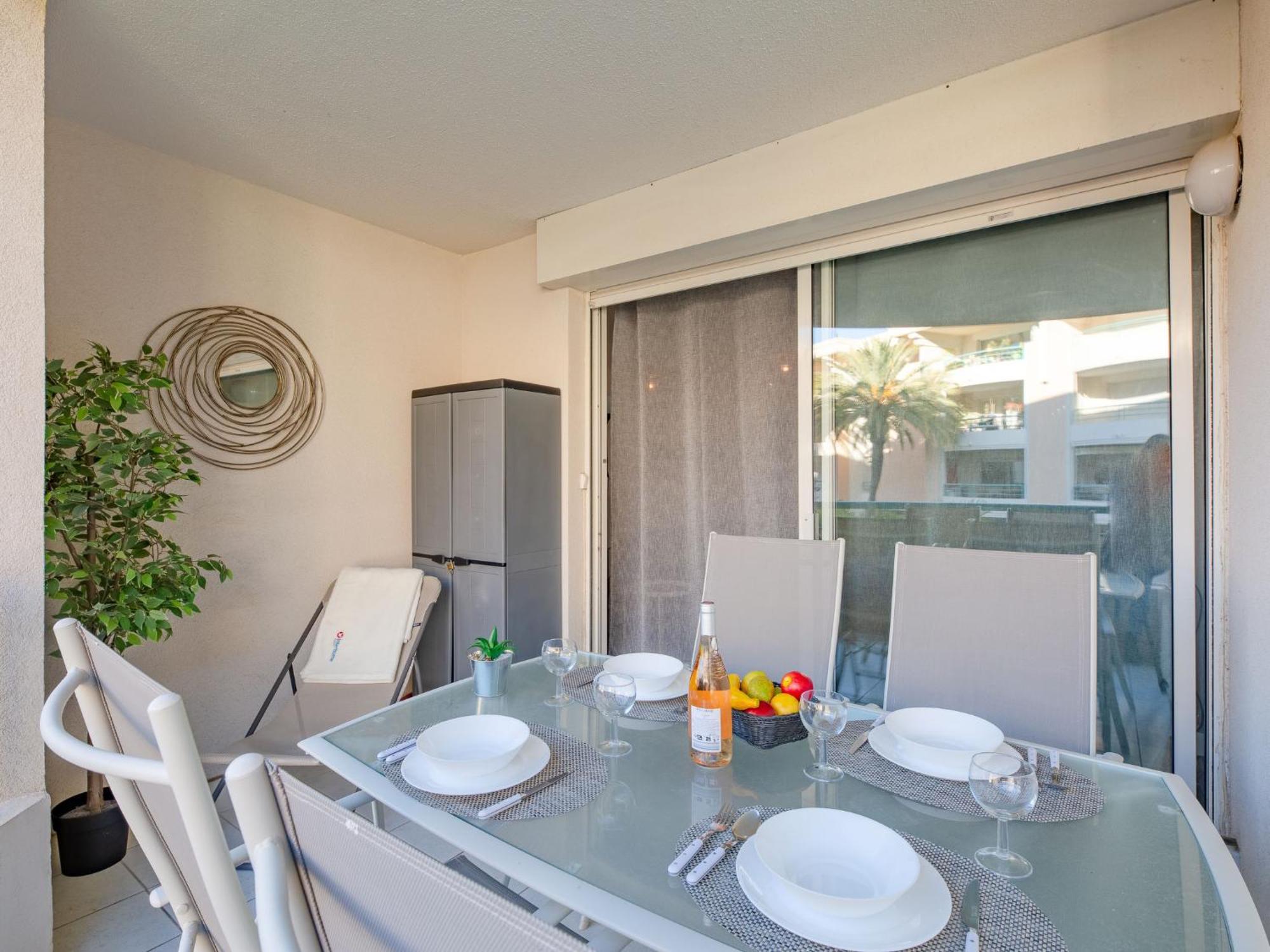 Apartment Le Cesaree-5 By Interhome Frejus Luaran gambar